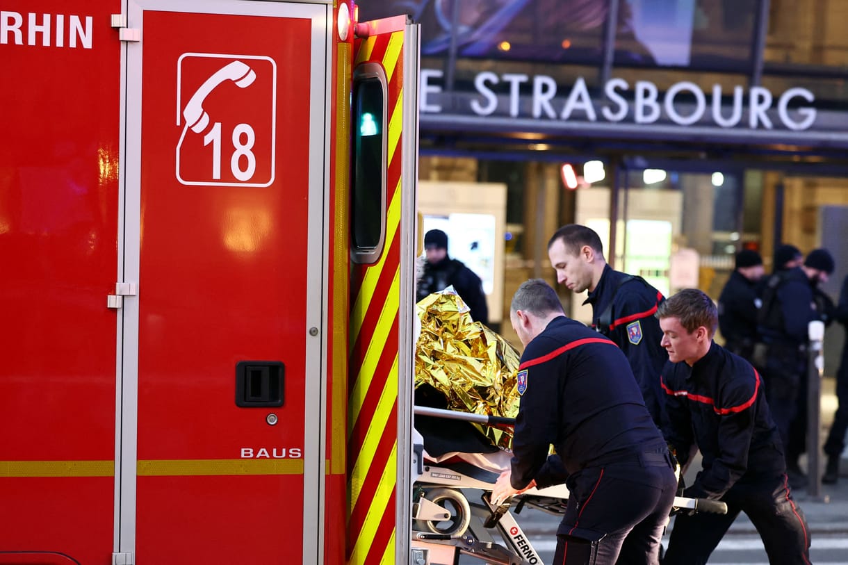 Két villamos futott egymásba Strasbourgban, ötven ember sérült meg