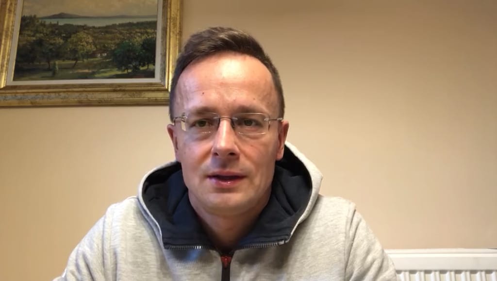Szijjártó szerint akár Magyarországon is gyárthatják az orosz oltóanyagot