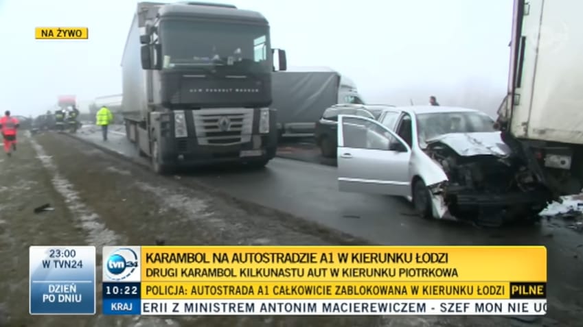 Gigabalesetek egy lengyel autópályán: 76 jármű ütközött össze – videó