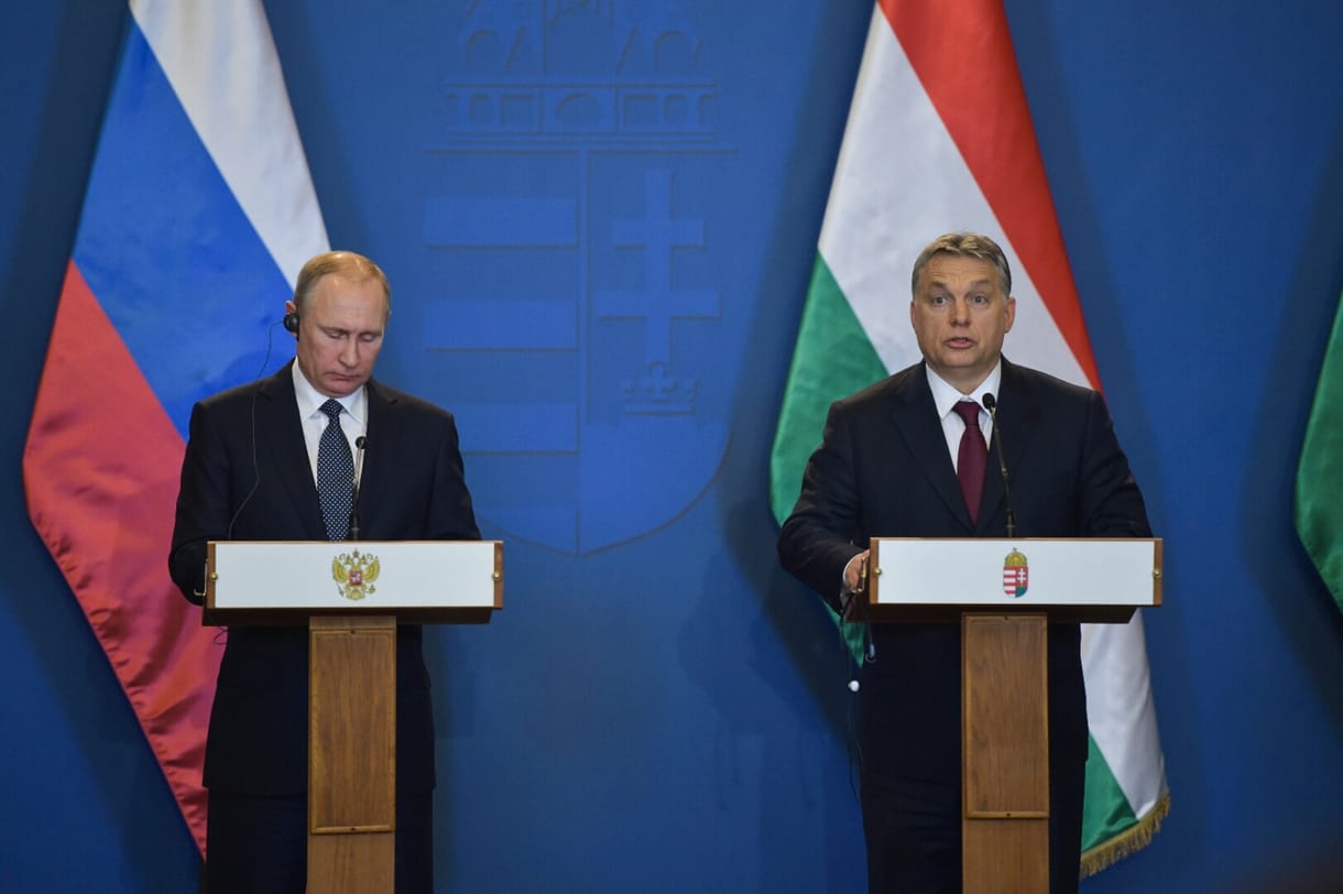 Putyin és Orbán sajtótájékoztatója - élő videó