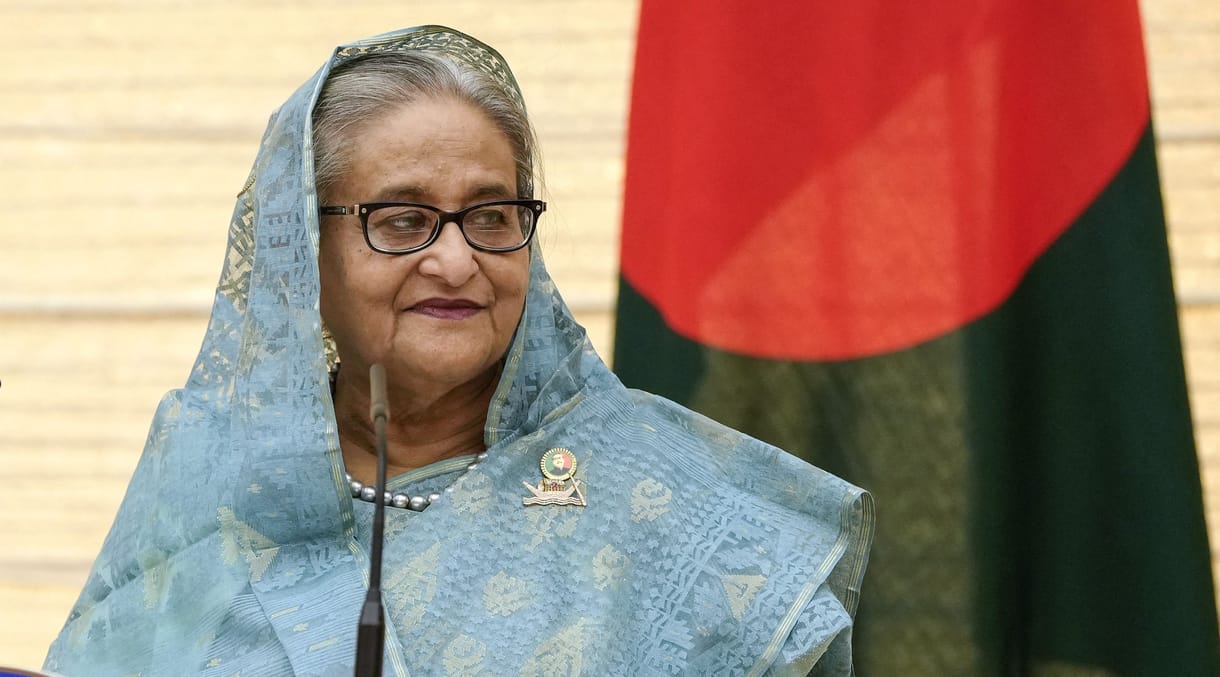 Bangladesben gyilkosság gyanújával indult nyomozás a volt miniszterelnök ellen