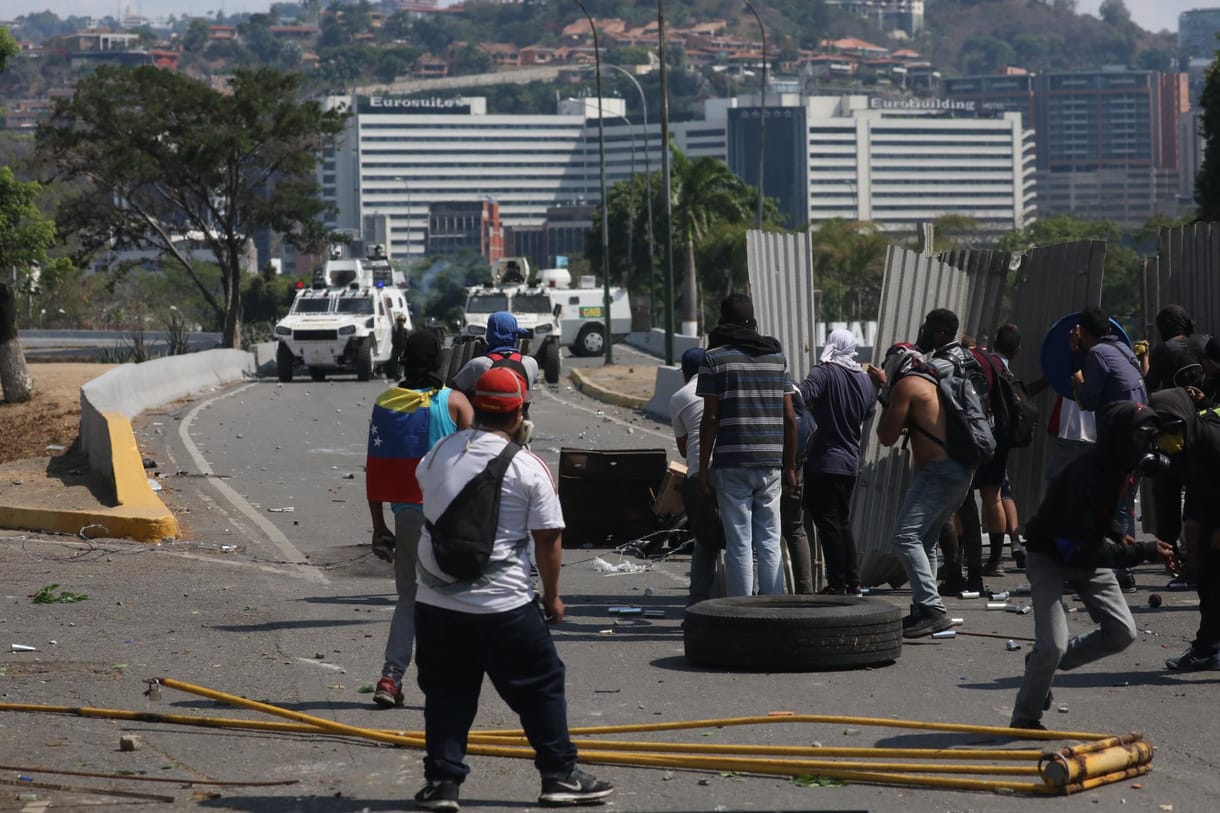 Letartóztatási parancsot adtak ki a venezuelai ellenzék egyik vezetője ellen