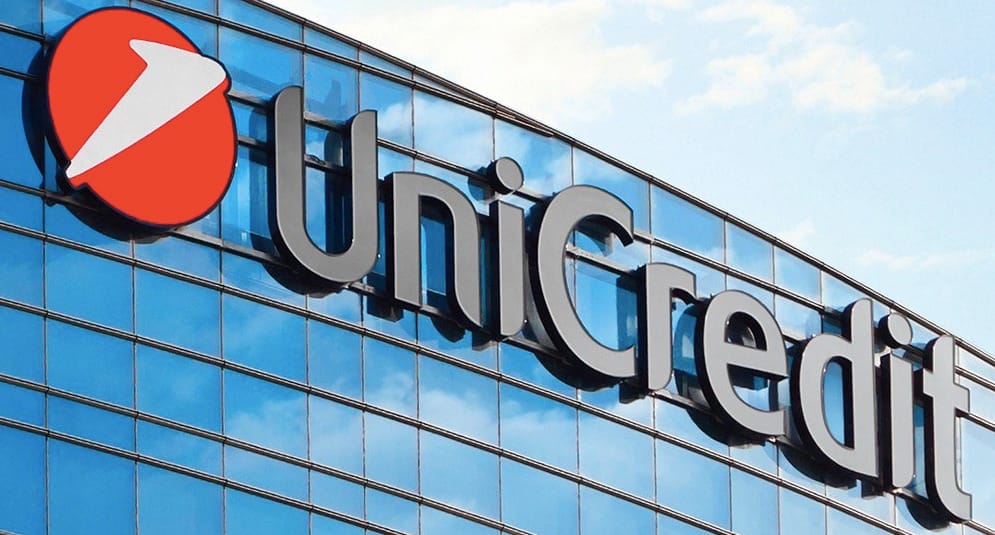 Megbüntette az UniCreditet a jegybank