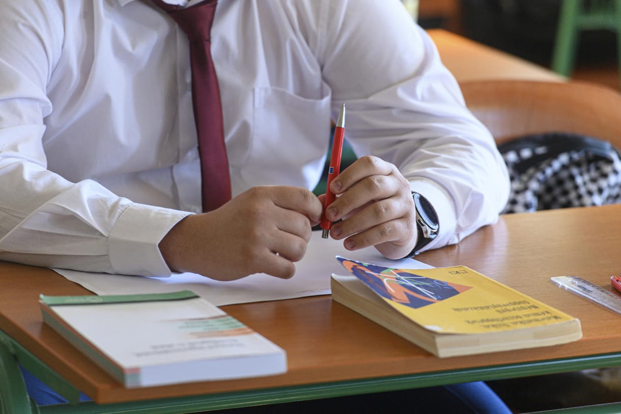 111 ezren izgulhatnak, ma kezdődik az érettségi