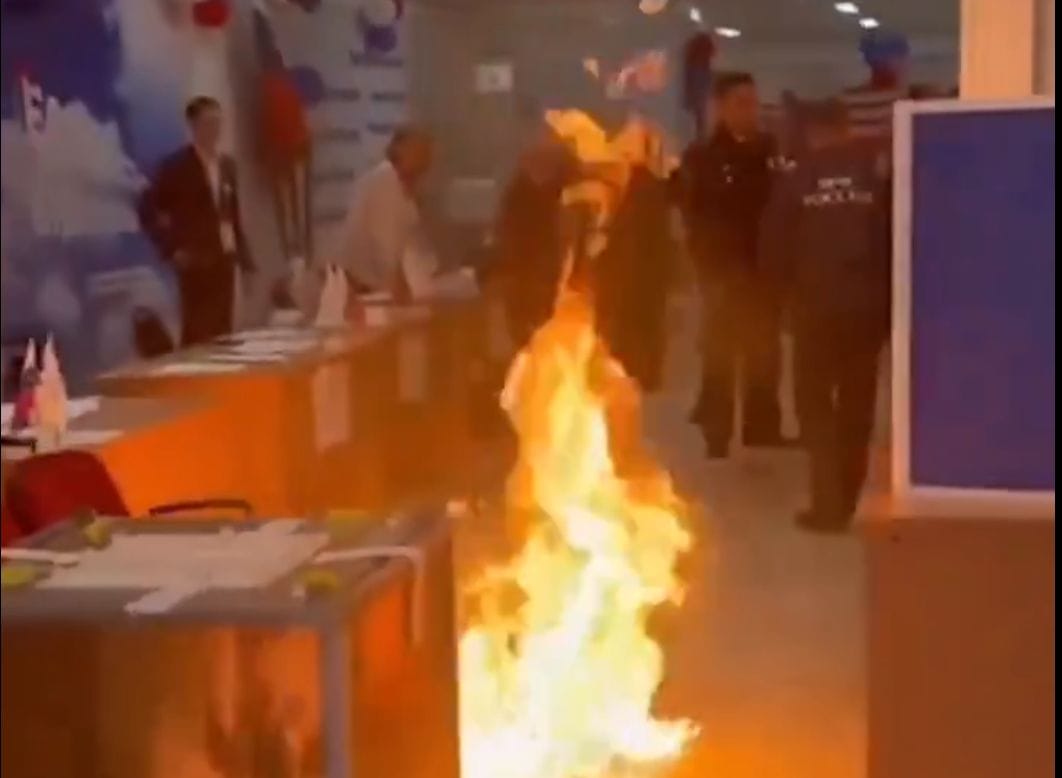 Molotov-koktéllal támadnak szavazóhelyiségeket Oroszországban