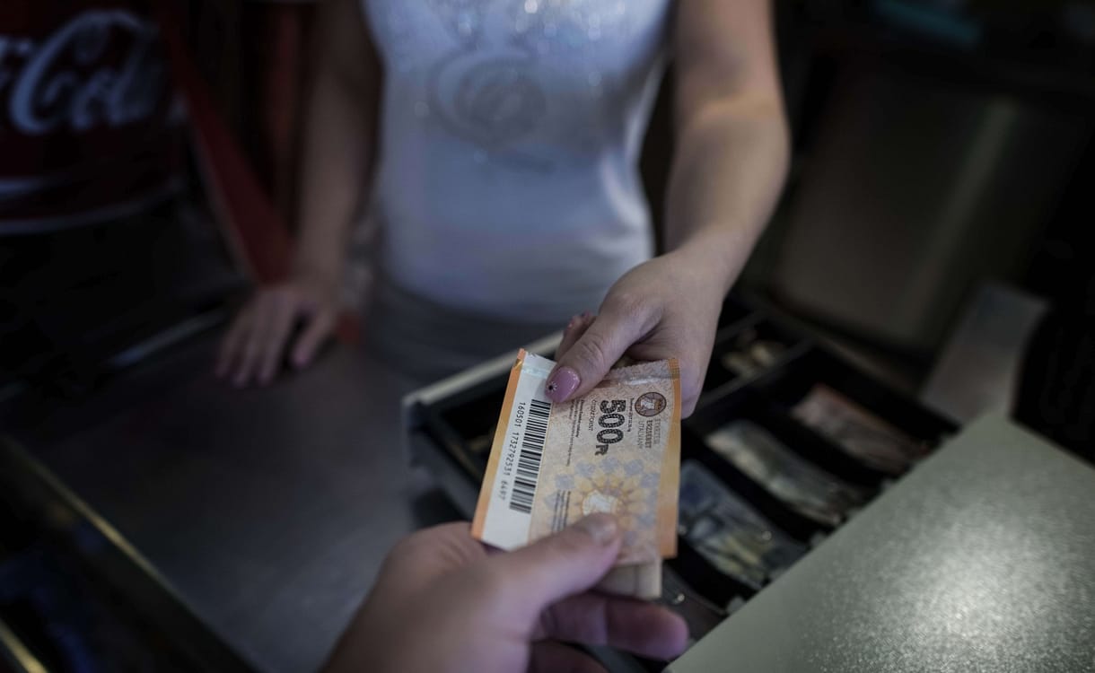 Ha nem lennének diákmunkások, bezárhatnának a boltosok