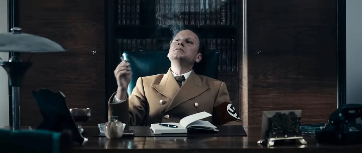 Goebbels tanult a reklámfogásokból, de  propagandagépezetének kiépítéséhez kellett más is: a diktatúra
