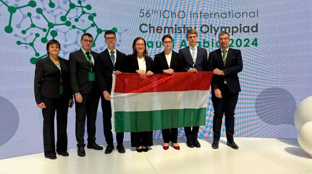 Négy magyar versenyző indult, mindegyikük érmes lett a kémiai diákolimpián