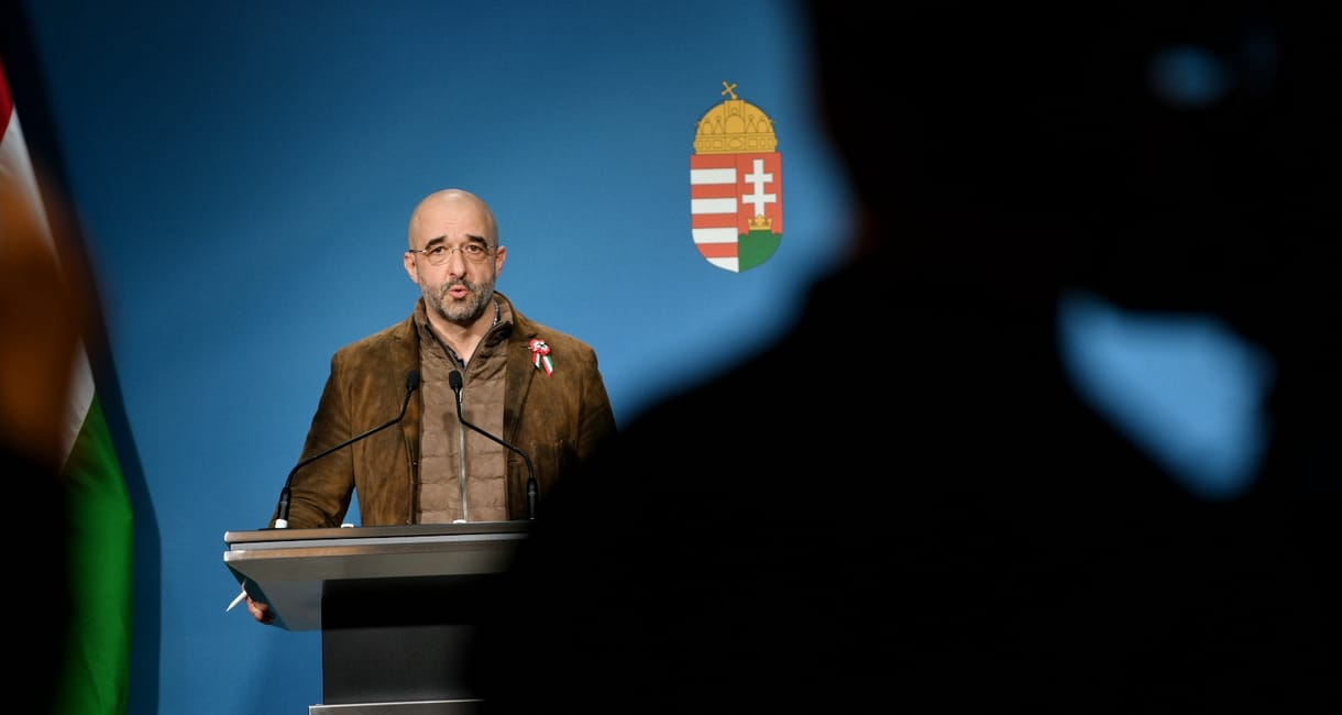 Tóta W.: Zolika, ha kérdeznek, válaszolsz