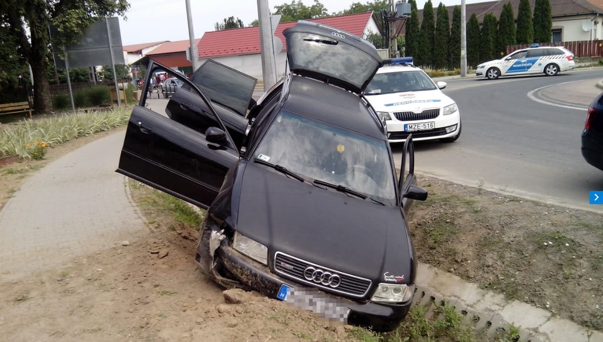 Elmenekült volna a rendőrök elől a csempész, de jött a körforgalom