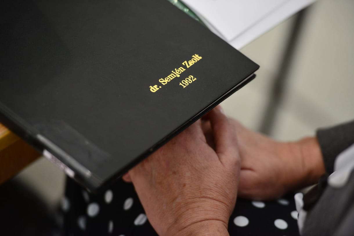 Semjén dolgozatát érvénytelennek tekintik az ELTE professzorai