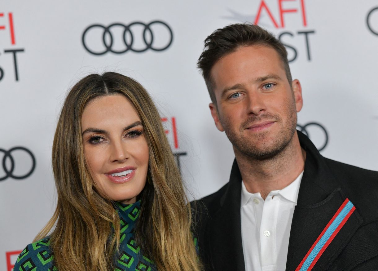 Szívszaggató volt Armie Hammer feleségének végignézni a férjéről szóló dokumentumfilm sorozatot