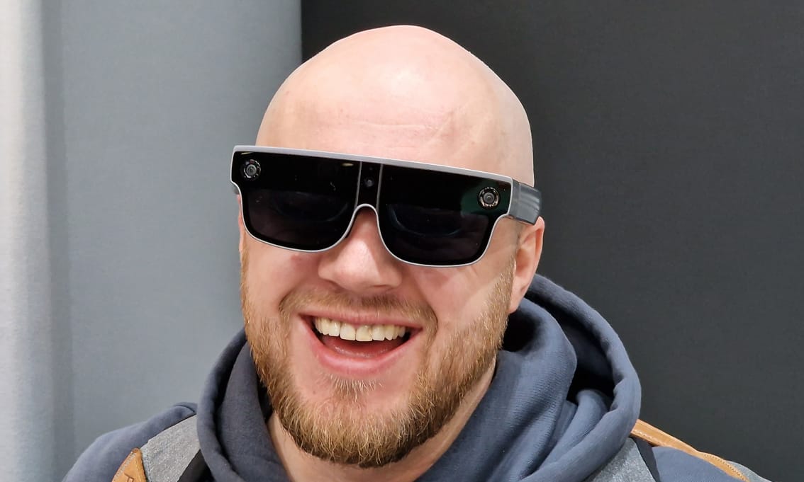 A Xiaomi 9 perc alatt 100%-ra feltölthető mobilját és új okosszemüvegét is kézbe vettük