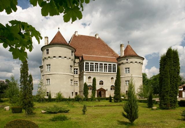 Hatszáz erdélyi kastély vár igazi gazdára