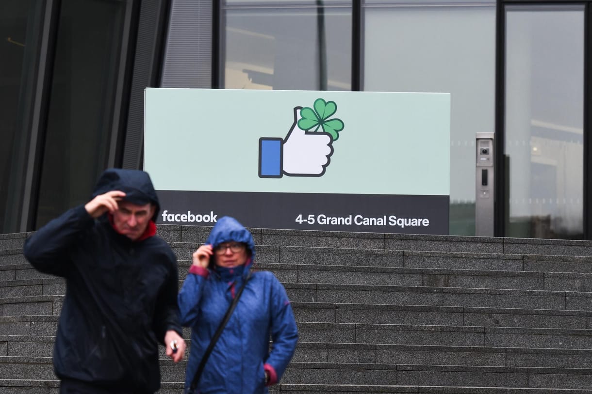 Óriási bírság néz ki a Facebooknak, de meg se rezzen