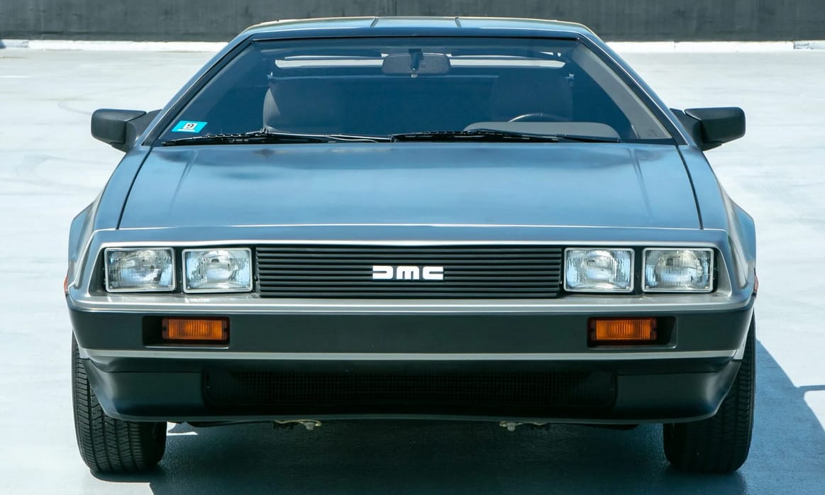 Valódi időgép ez az 1981-be visszarepítő alig használt DeLorean