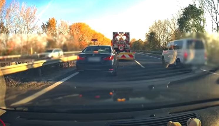 Centiken múlt, hogy nem történt újabb közutas baleset az M3-ason – videó