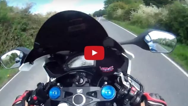 2 év börtönt kapott a motoros, ez a videó buktatta le