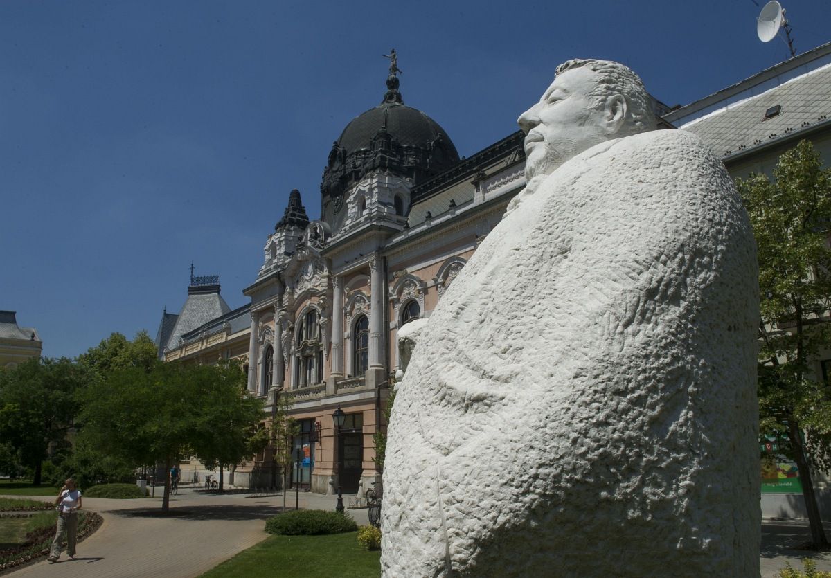 Nem elég a 60 százalék adósságcsökkentés Lázár János városának