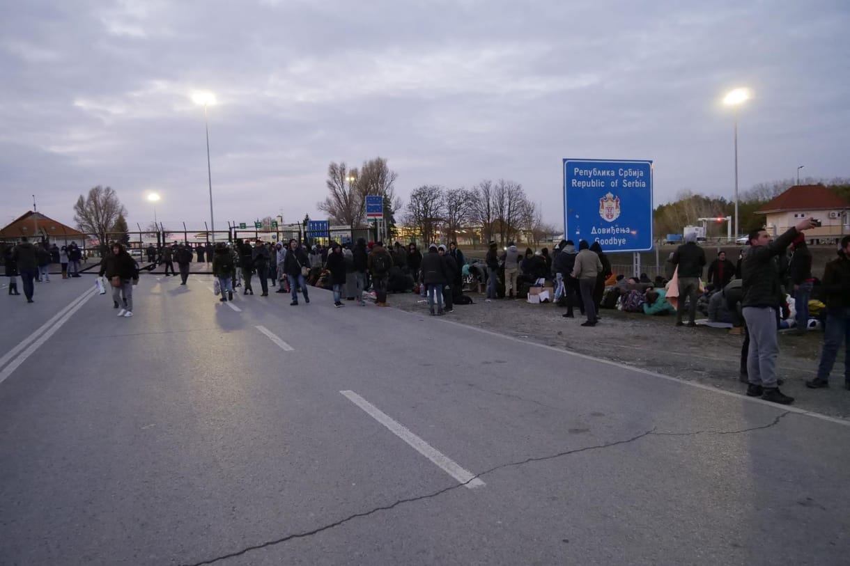 A szerb védelmi miniszter szerint szégyenletes, hogy álhíreket gyártanak a határnyitásról