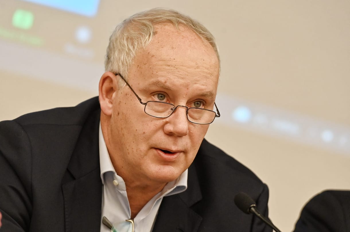 Újabb négy évig Wladár Sándor marad az úszóelnök