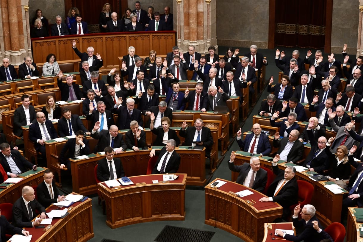 Elfogadta a parlament Novák Katalin lemondását, Kövér László az ideiglenes államfő