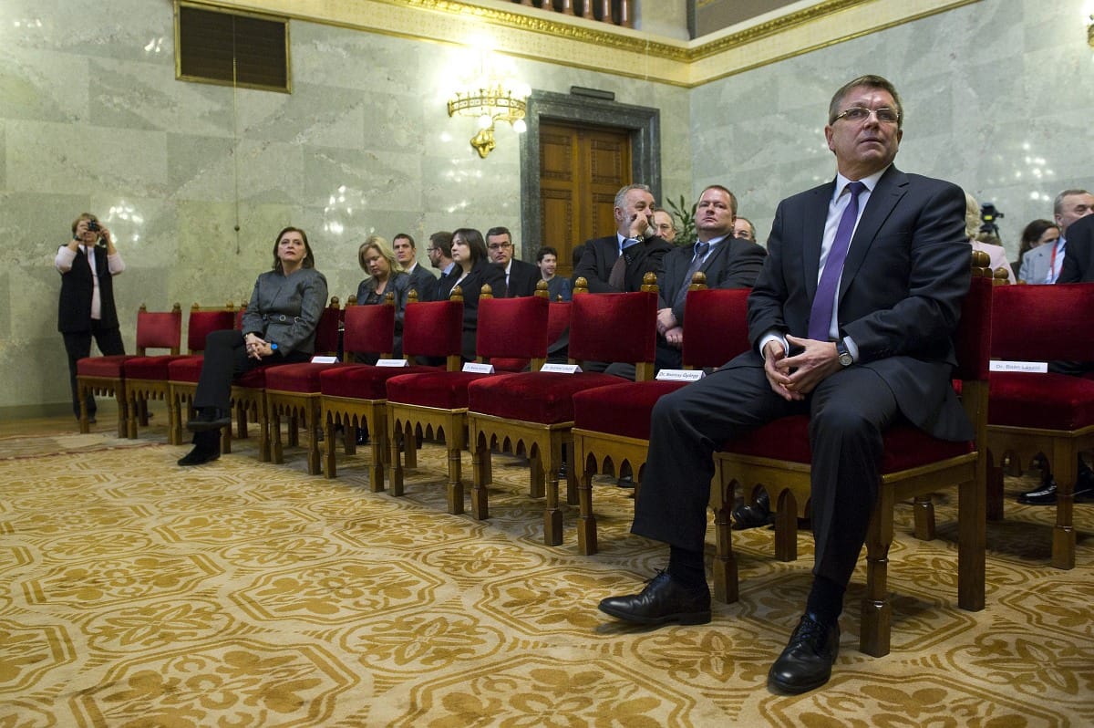 Csúszik Matolcsy bizottsági meghallgatása