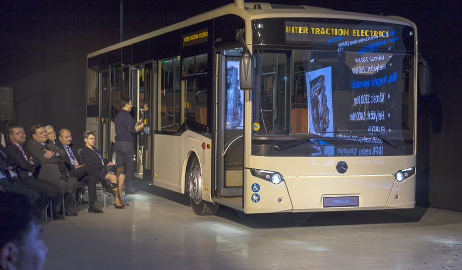 Magyar fejlesztés, de Mercedes csillagot visel az orrán a legújabb hazai busz