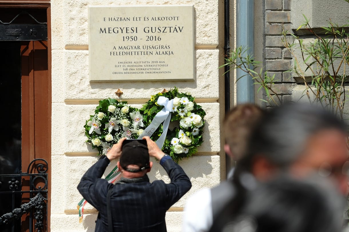 Húsz mondat Megyesi Gusztáv emléktáblájához