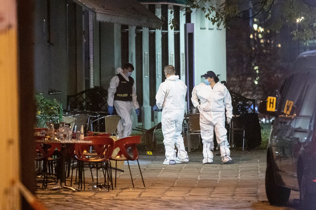 A terroristagyanús személyeket megfosztanák osztrák állampolgárságuktól