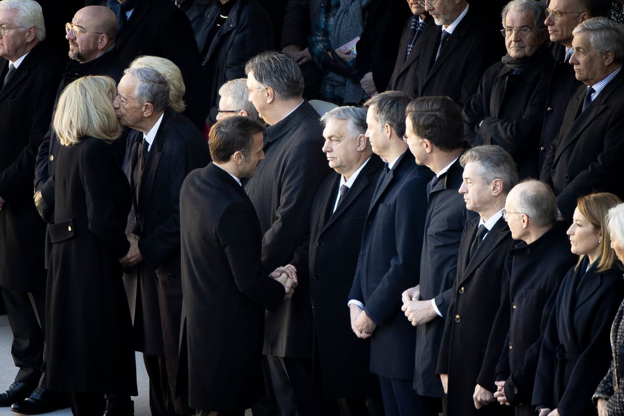 Lakatos Júlia: Másképpen arról, miért volt ott Orbán Viktor Jacques Delors temetésén