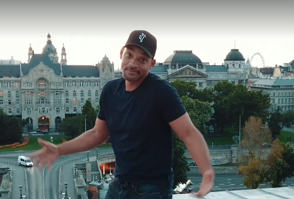 A Lánchídon táncoló Will Smith úgy építi az országimázst, hogy Orbán Ráhel lehidalna