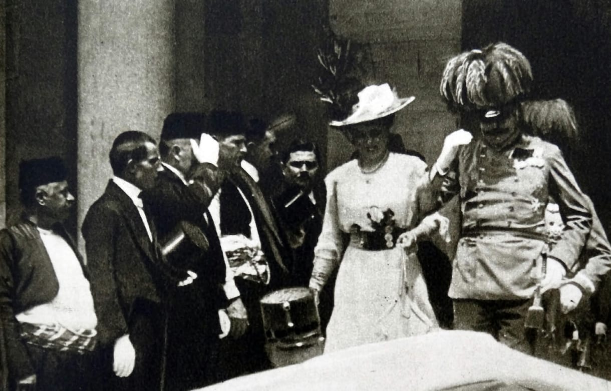 Tűzhalál, öngyilkosság, szifilisz, merénylet: a rejtélyes Habsburg-átok nyomában