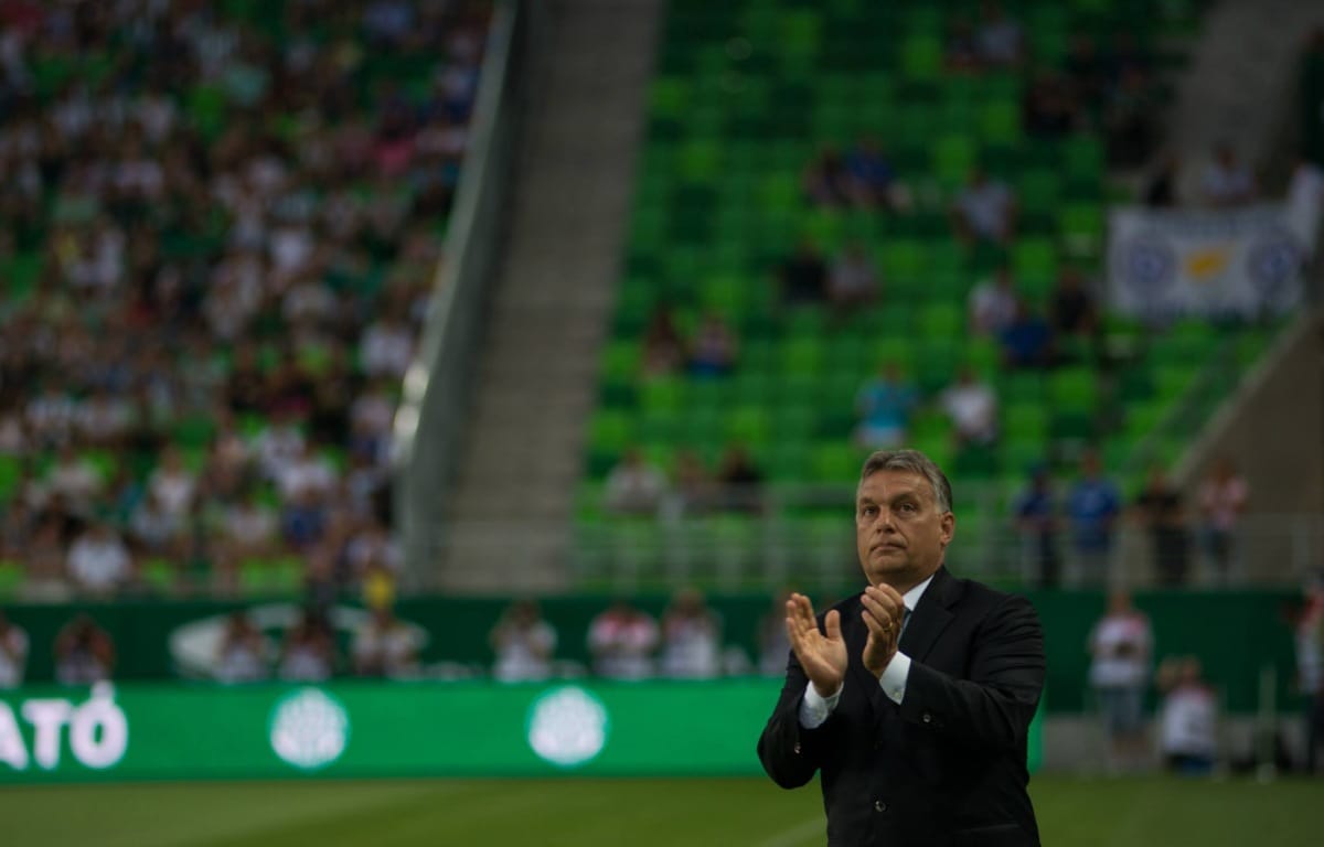 Ükunokáink is nyögni fogják a stadionmánia költségeit