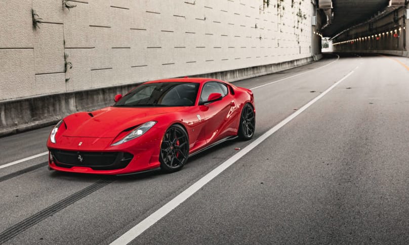A kevesebb több: szolid tuningot kapott a Ferrari 812 Superfast