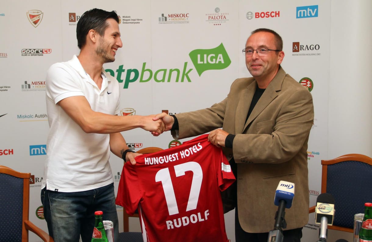 Kovács Zoltán: Focisták és milliárdok