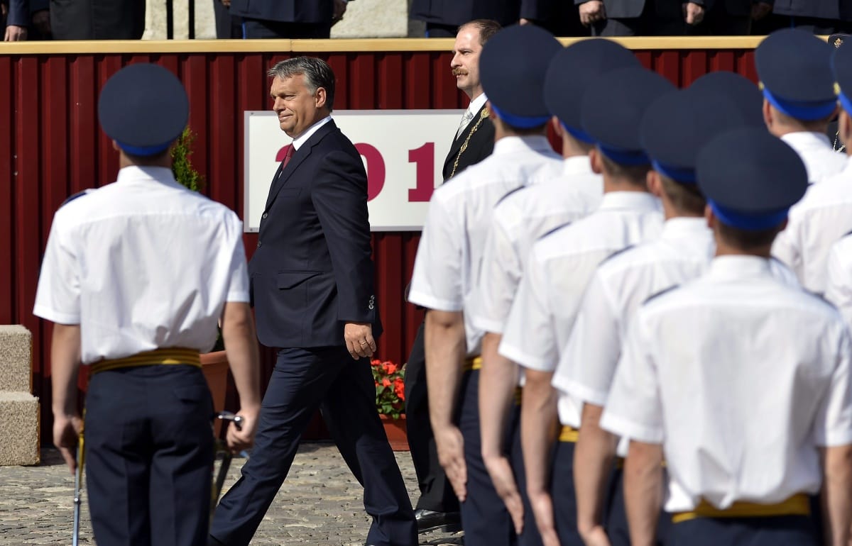Orbán kedves egyeteménél furcsaságokra bukkant az EU