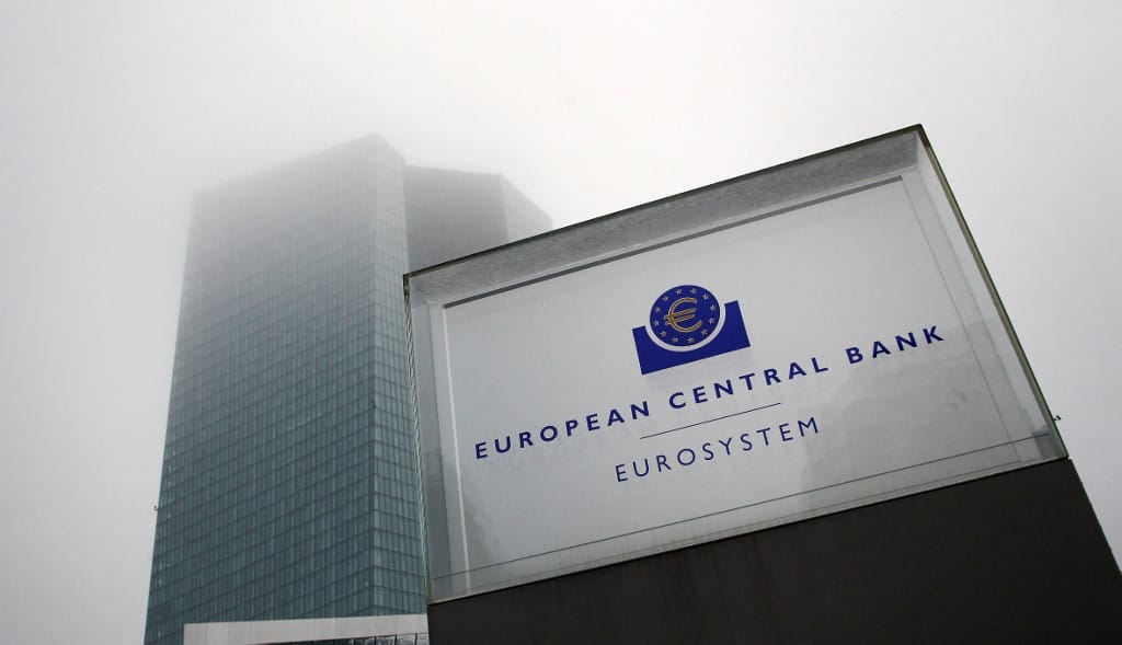 Tavaly májusi szintre került a forint, miután kamatot emelt az EKB