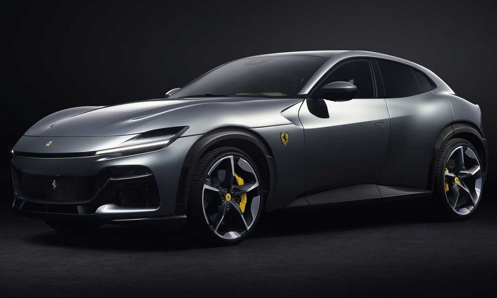 Bőven 300 km/h felett – ezek most a leggyorsabb SUV-ok