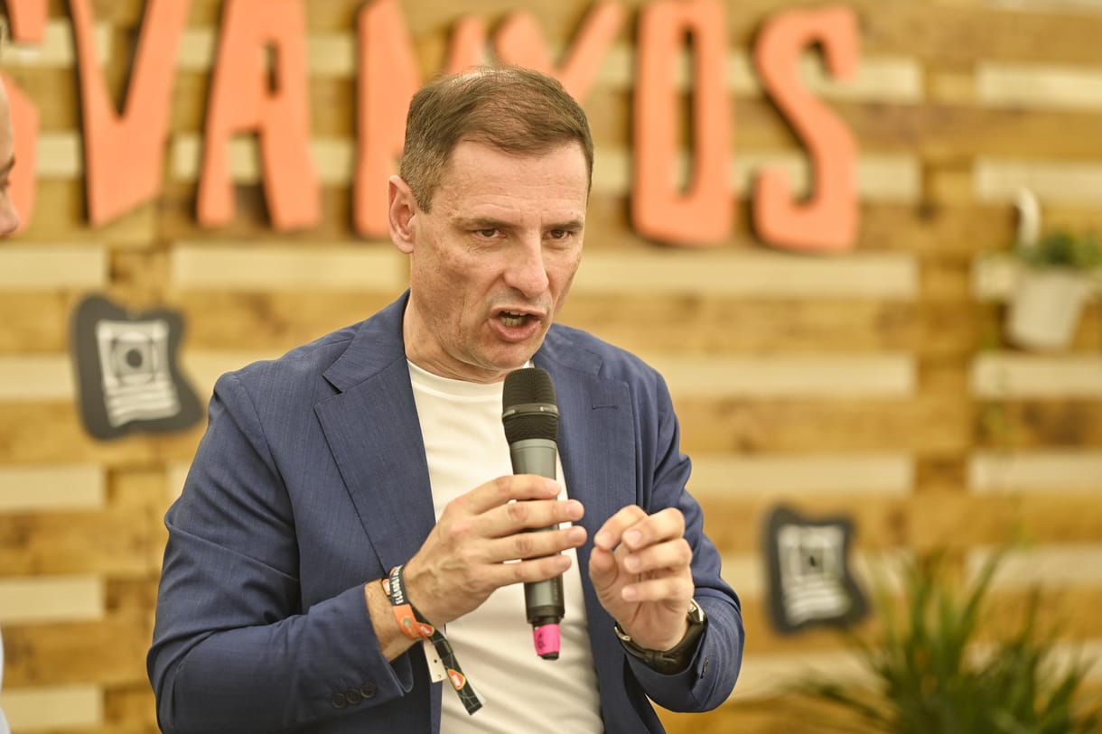 Tuzson Bencének megtetszett az ötlet, hogy lóversenypályán tartsák a Pride-ot