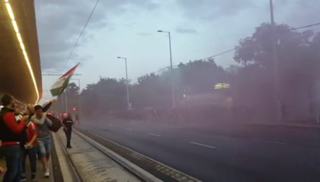 Már füstben úszik a Népliget a magyar–szlovák meccs előtt – videó