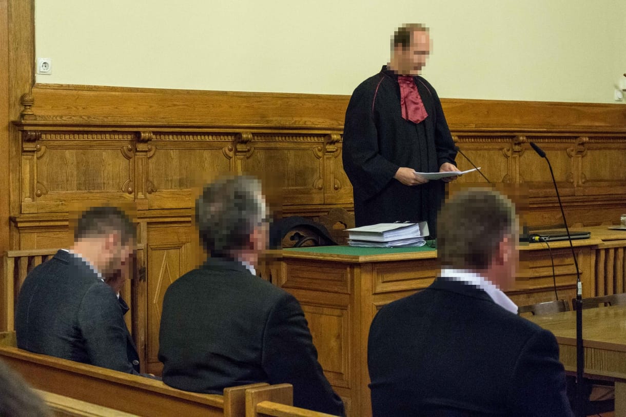 Egymilliós büntetéssel megúszta a hivatali visszaélést Rogán volt jegyzője