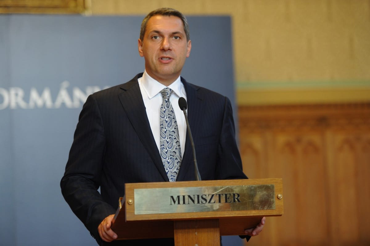 Figyelő: Csányi és Lázár kibékült