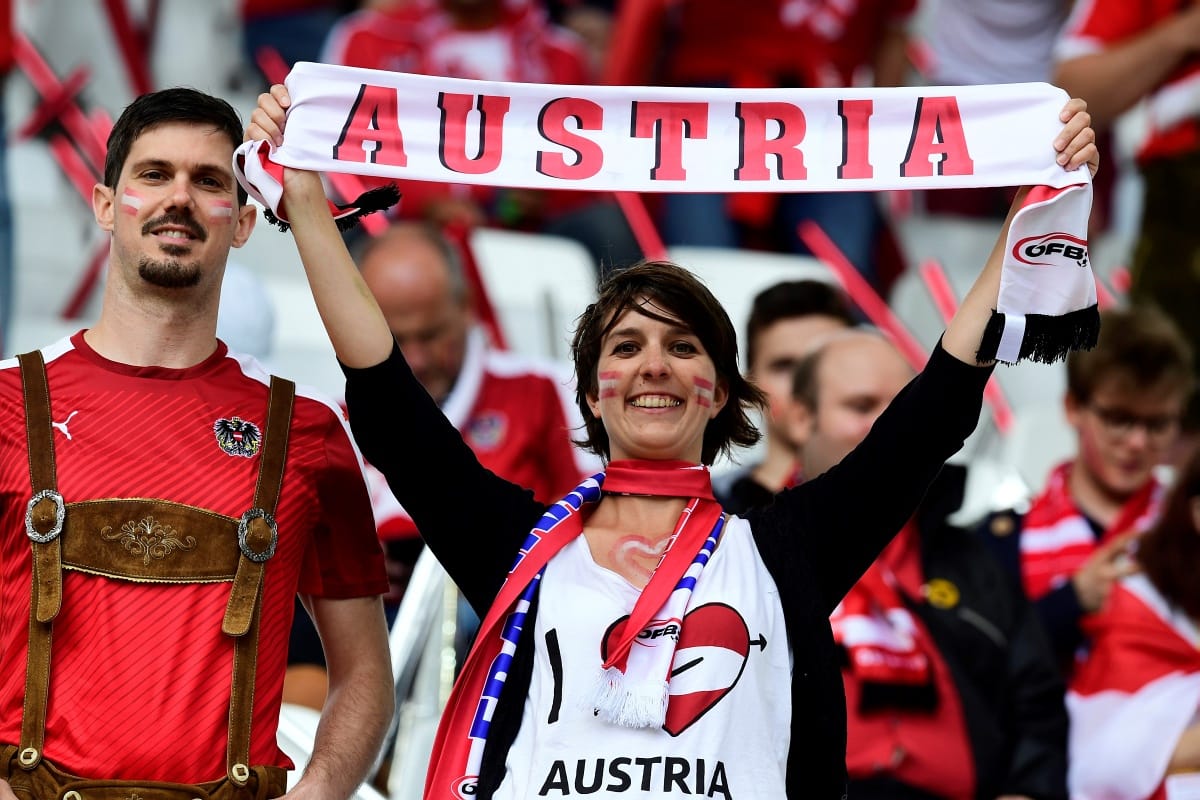 Három szomszédunk is felkerült Európa vállalkozóbarát országainak TOP 10-es listájára