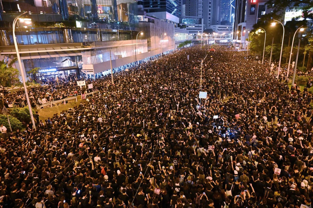 Elérhetetlenné tett egy népszerű protest dalt a Youtube Hongkongban, miután egy helyi bíróság erre kötelezte