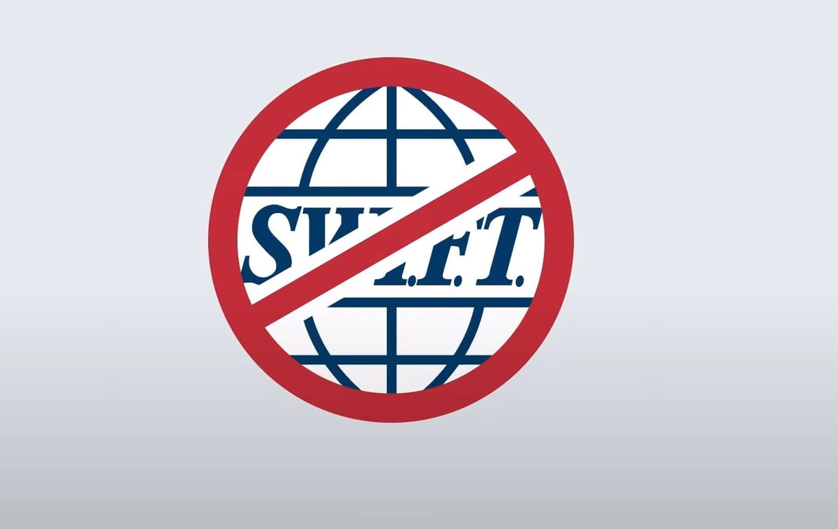 Döntöttek a tagállamok: hét orosz bankot kizárnak a SWIFT-rendszerből