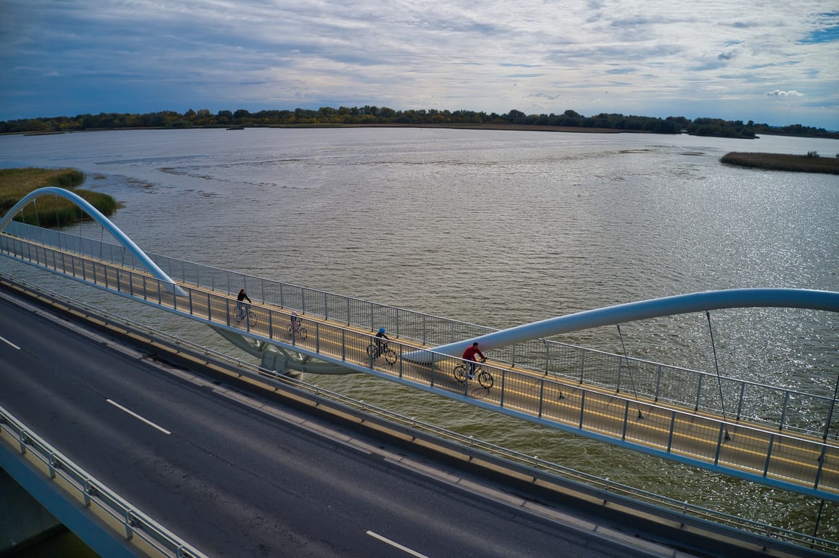 220 méteres kolbász készült a Tisza-tónál