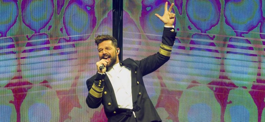 Ricky Martin a negyedik gyereket várja a férjével