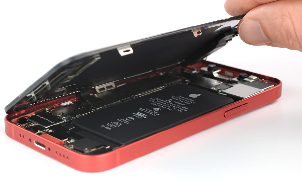 Saját modemet fejleszt az iPhone-okba az Apple, az Intel után a Qualcommot is leépítheti