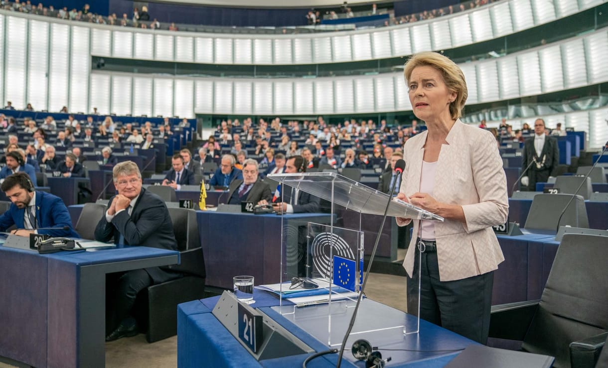 Üzent Von der Leyen: Jogállamiságban nincs kompromisszum